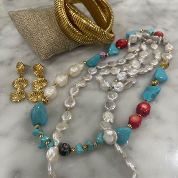 Turquoise Necklace - Picture 2 of 2